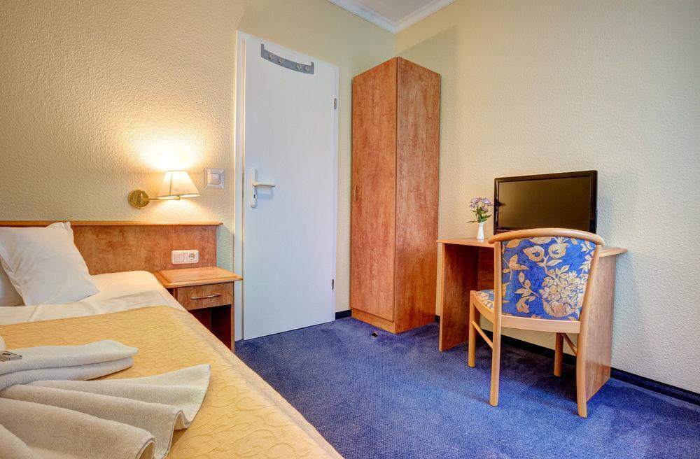 Haus Seeblick Hotel Garni & Ferienwohnungen Zinnowitz Luaran gambar